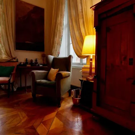 Schloss Hollenburg Honeymoon Hotel *