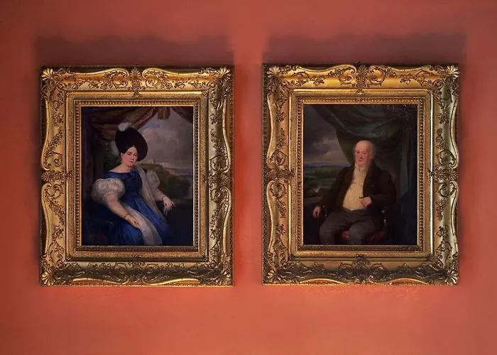 Schloss Hollenburg Honeymoon Hotel